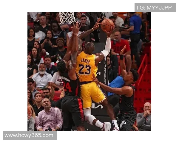 湖人对决热火山猫精彩赛事回顾与分析，谁将赢得这场激烈的较量